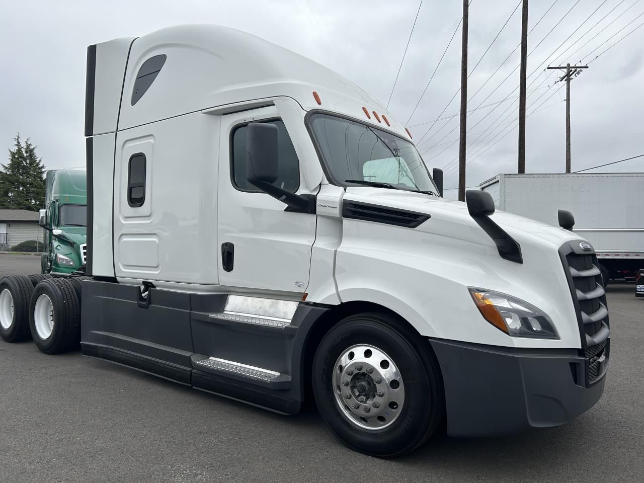 2021 Freightliner Cascadia - image 5