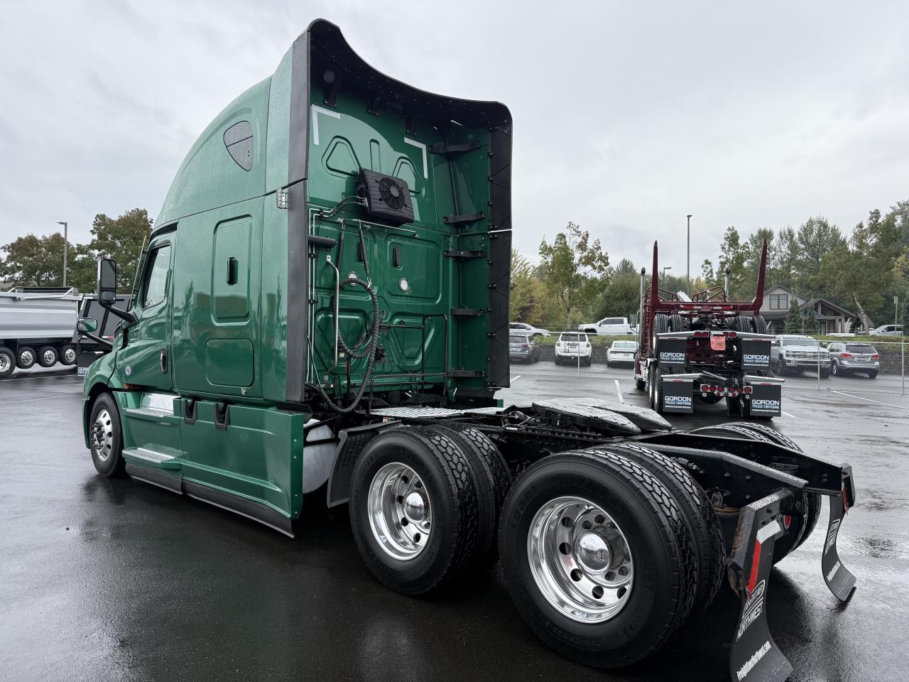 2022 Freightliner Cascadia - image 5