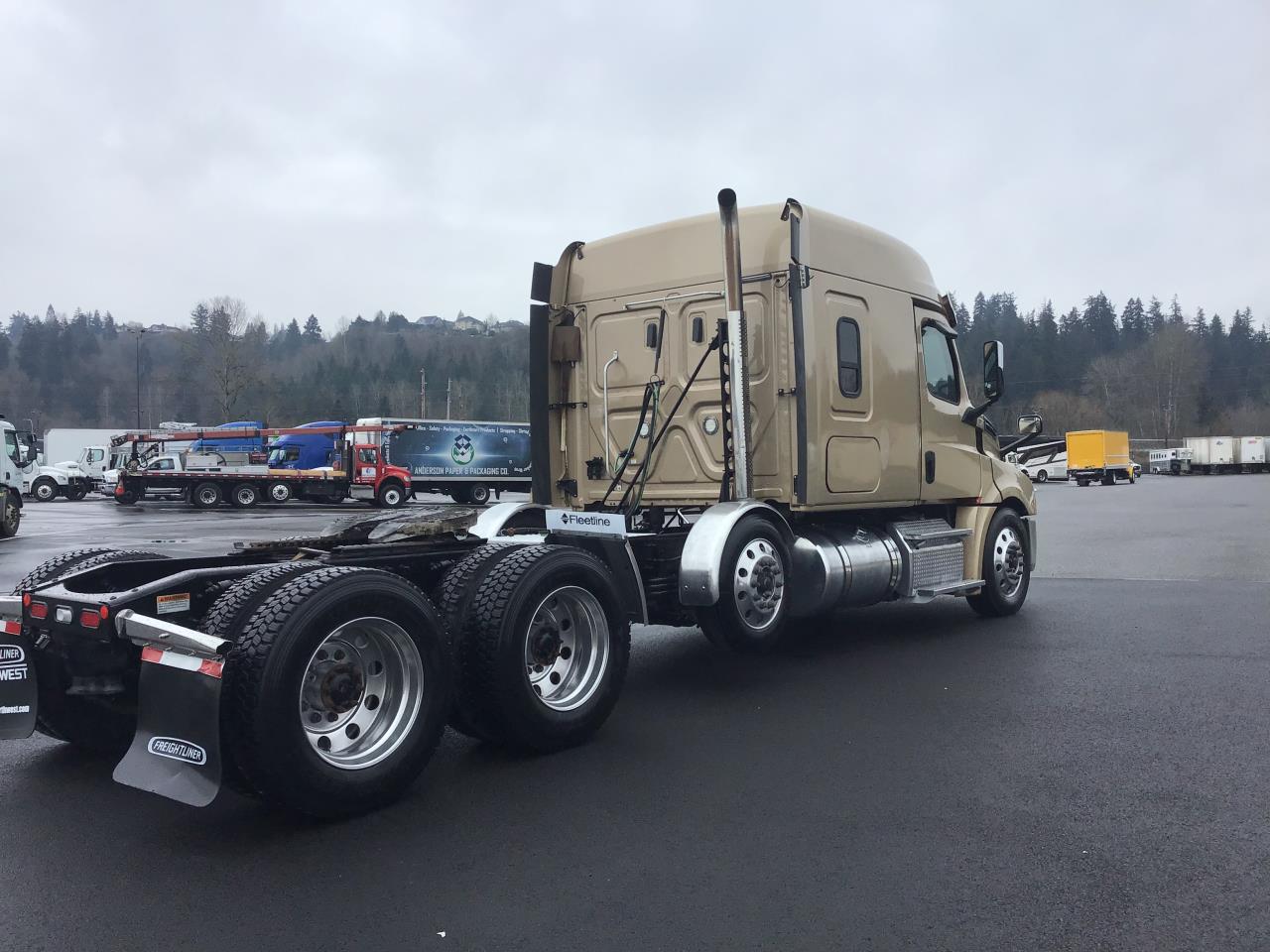 2019 Freightliner Cascadia in Spokane, WA — photo 2