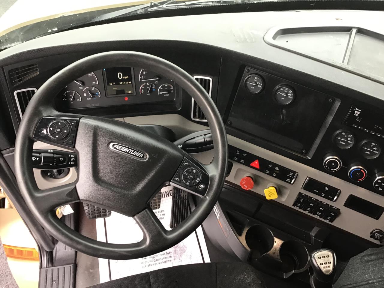 2019 Freightliner Cascadia in Spokane, WA — photo 7