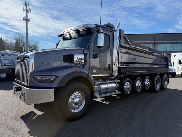 2022 Western Star 49X - image 1