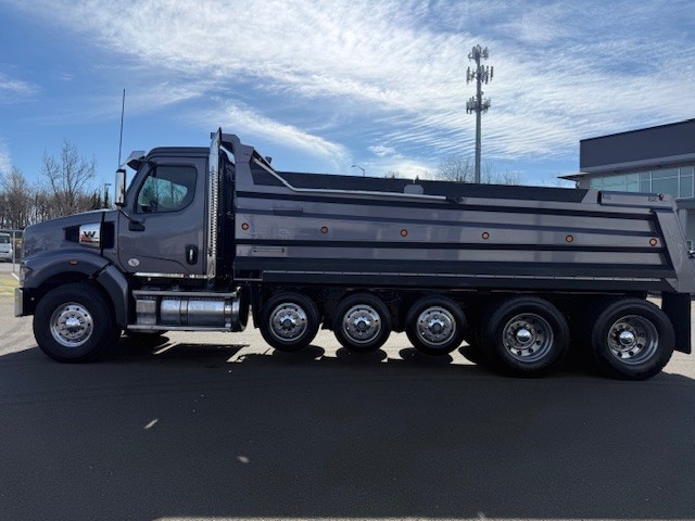 2022 Western Star 49X - image 3