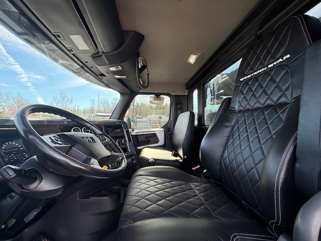 2022 Western Star 49X - image 7