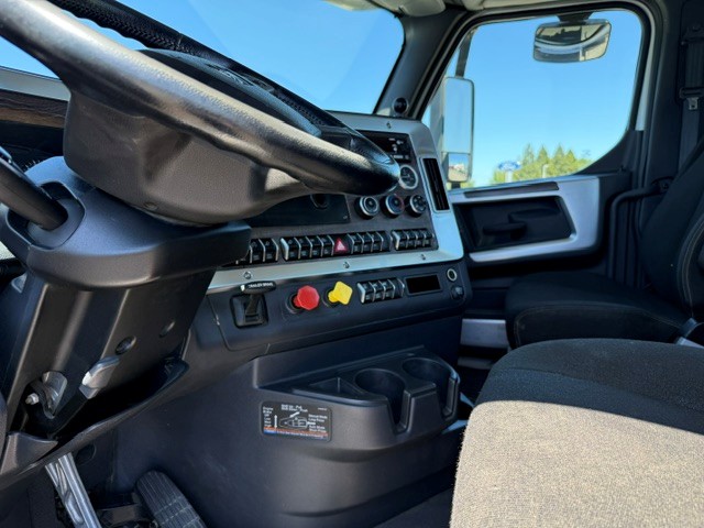 2022 Western Star 49X in Medford, OR — photo 5