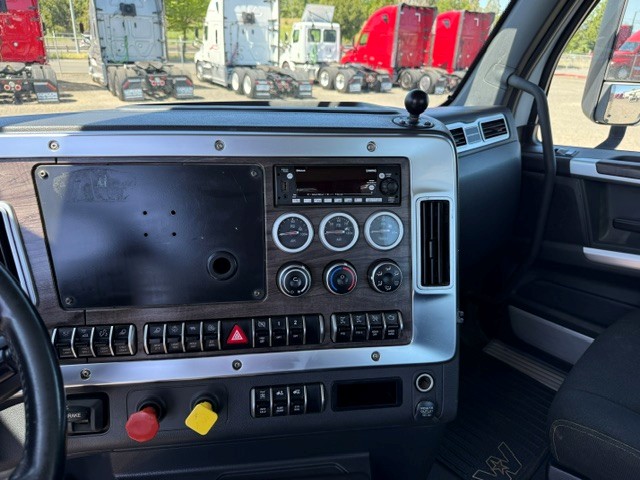 2022 Western Star 49X in Medford, OR — photo 8