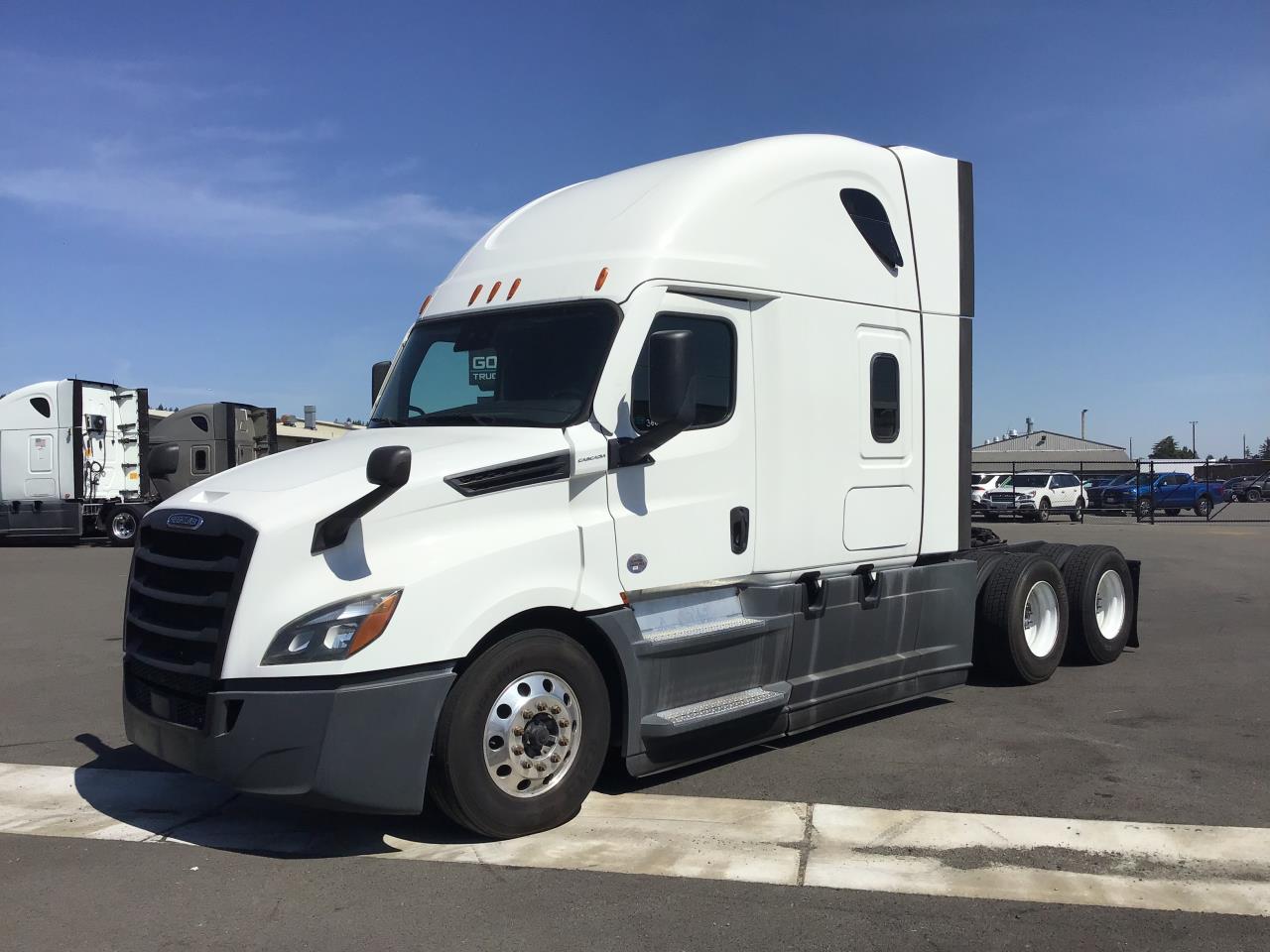 2021 Freightliner Cascadia in Pacific, WA