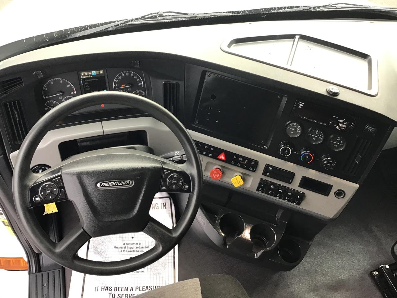 2021 Freightliner Cascadia - image 6