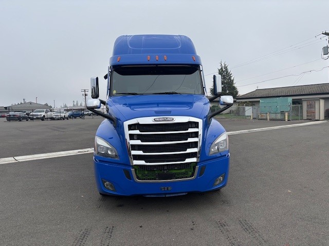 2024 Freightliner Cascadia - image 6