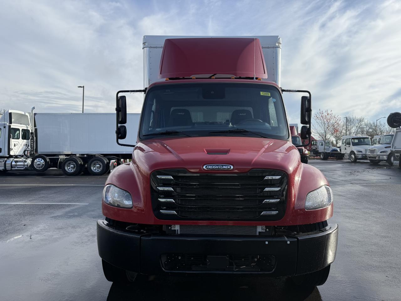 2025 Freightliner eM2 - image 2