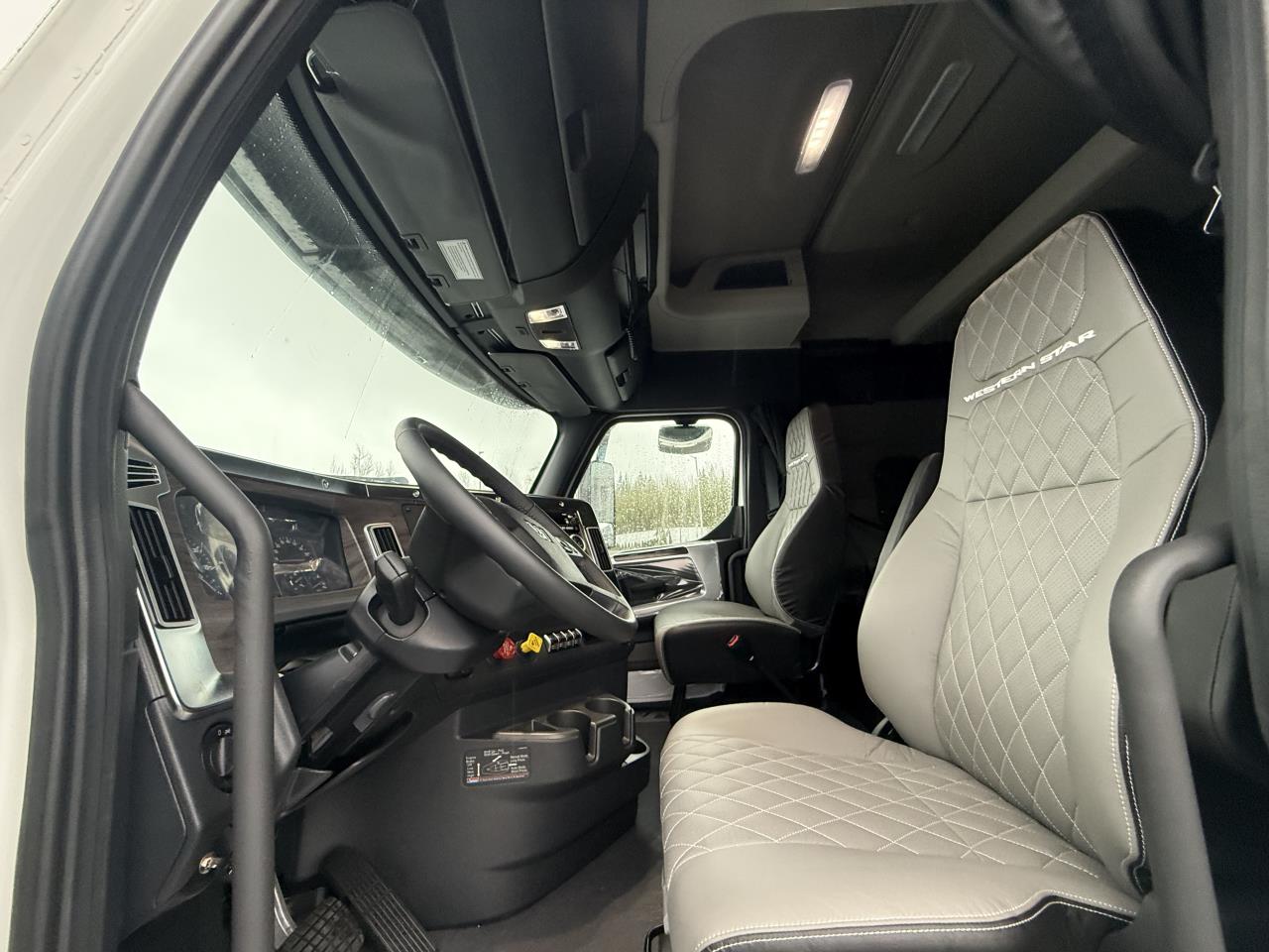 2024 Western Star 47X - image 8