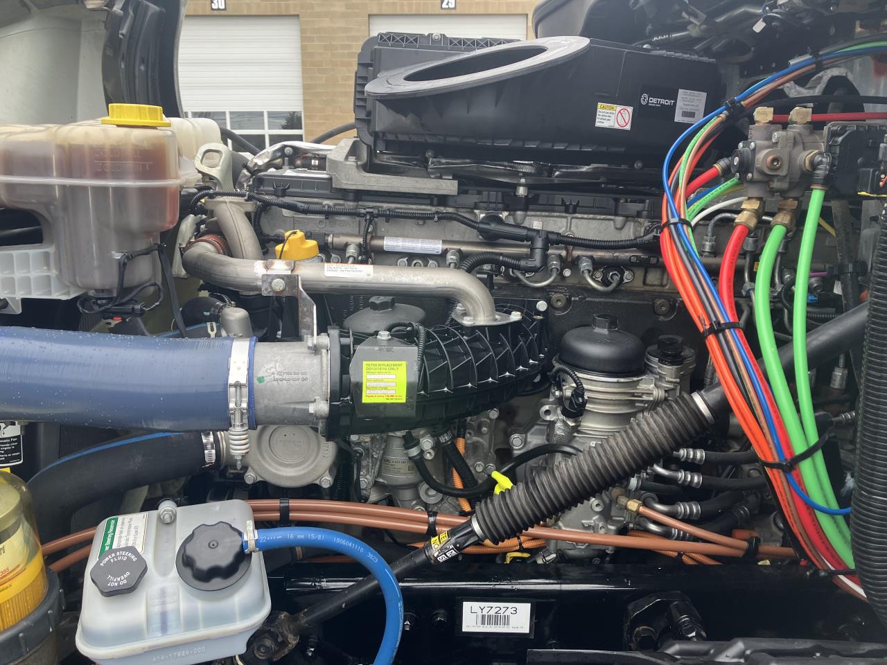 2020 Freightliner Cascadia - image 11