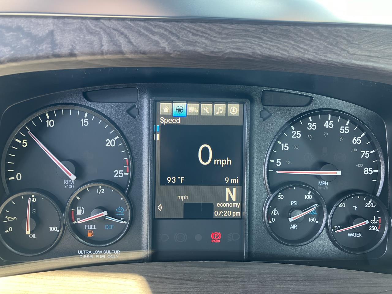 2025 Western Star 49X - image 6