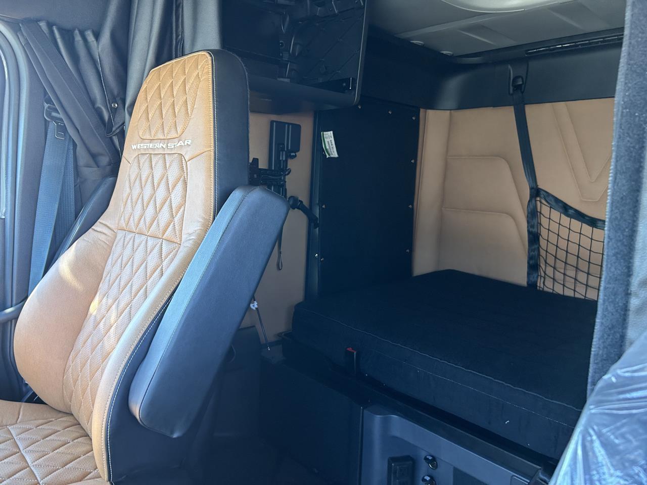 2025 Western Star 49X - image 6