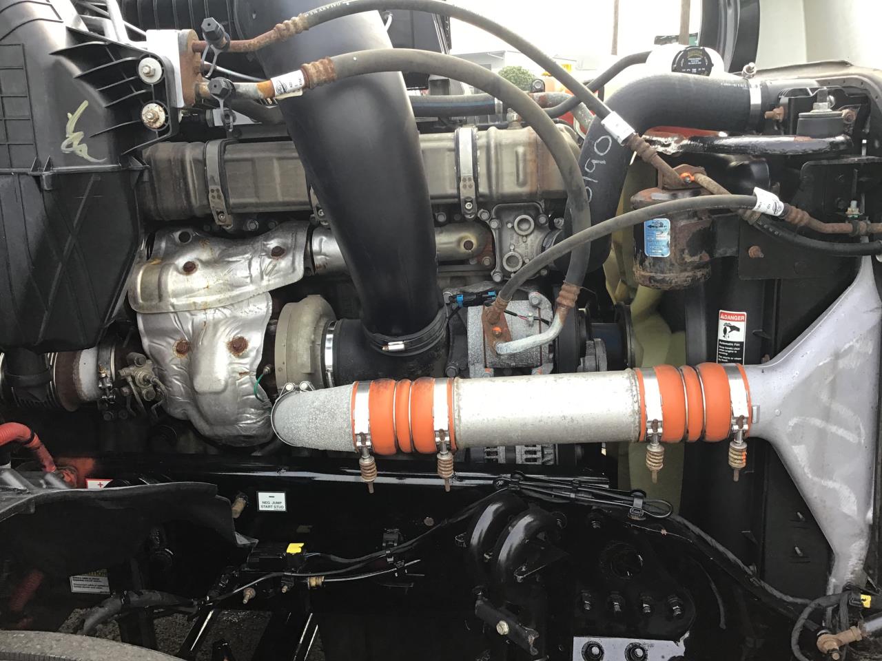 2020 Freightliner Cascadia - image 12