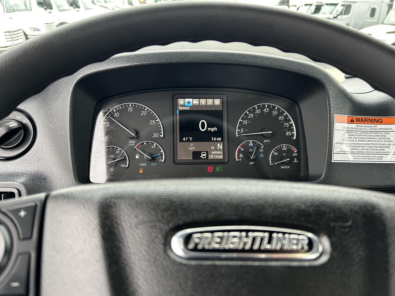 2025 Freightliner - image 8