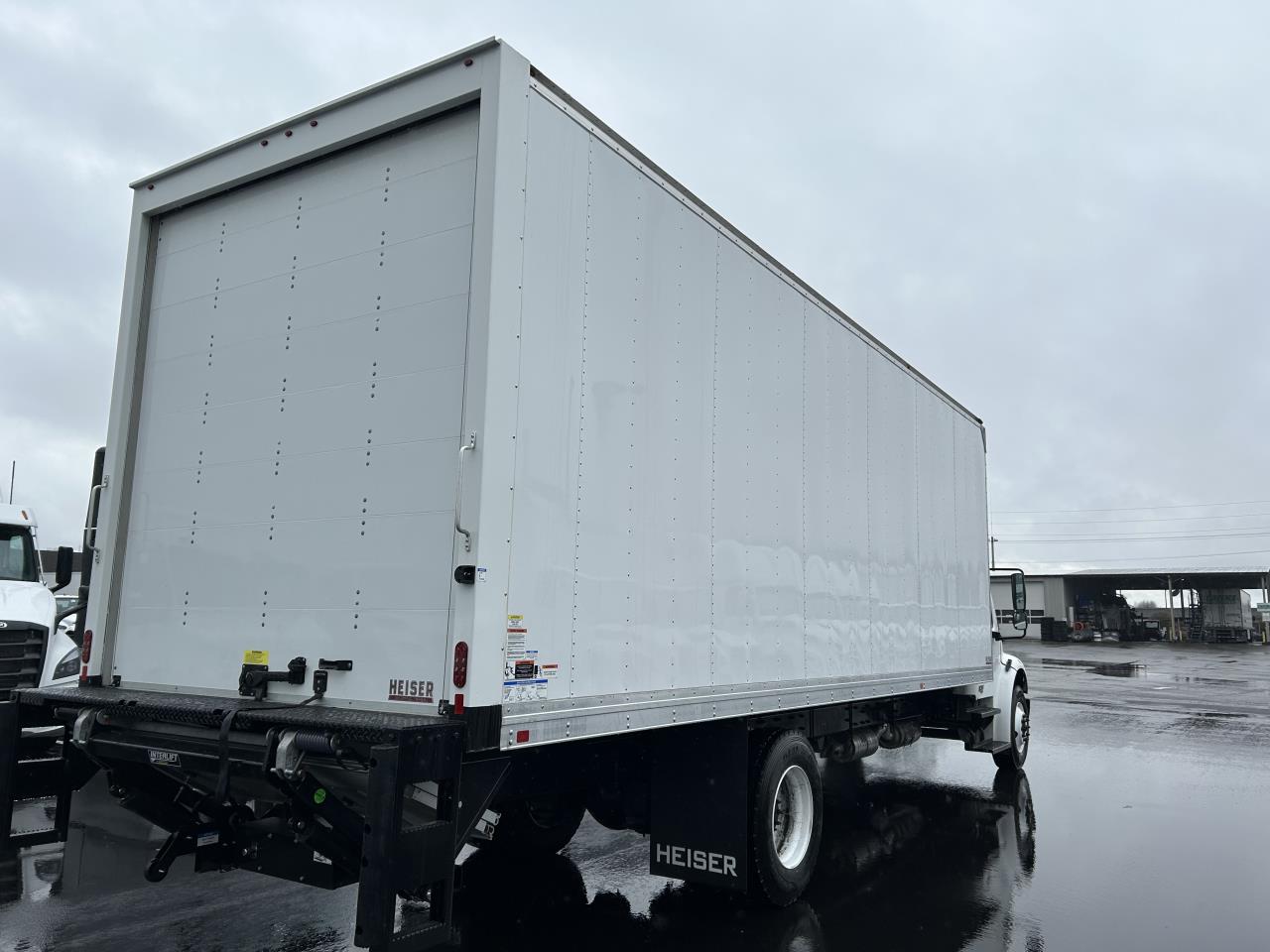 2025 Freightliner - image 4