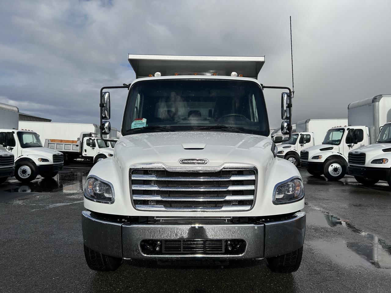 2025 Freightliner - image 5