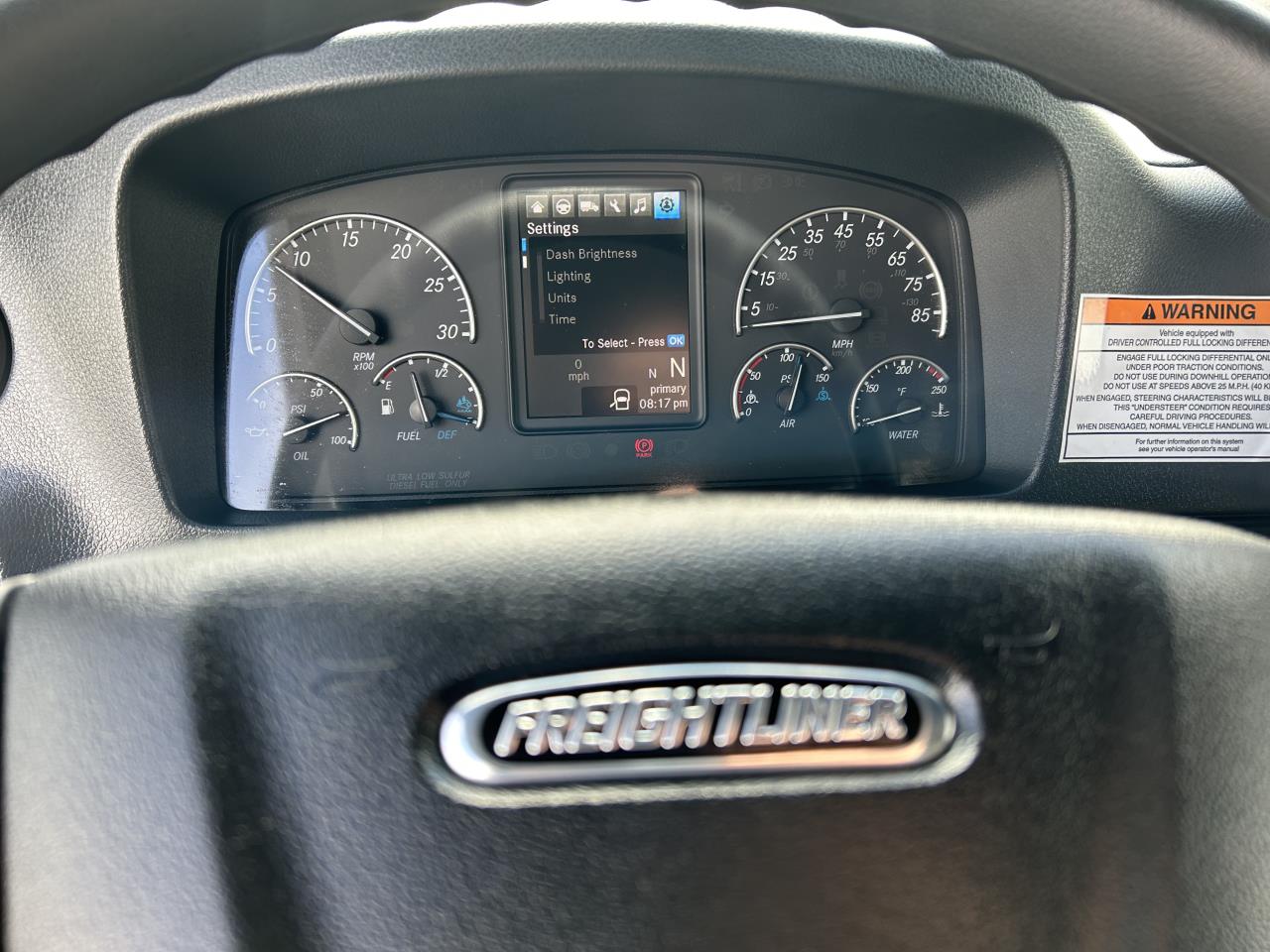 2025 Freightliner - image 8