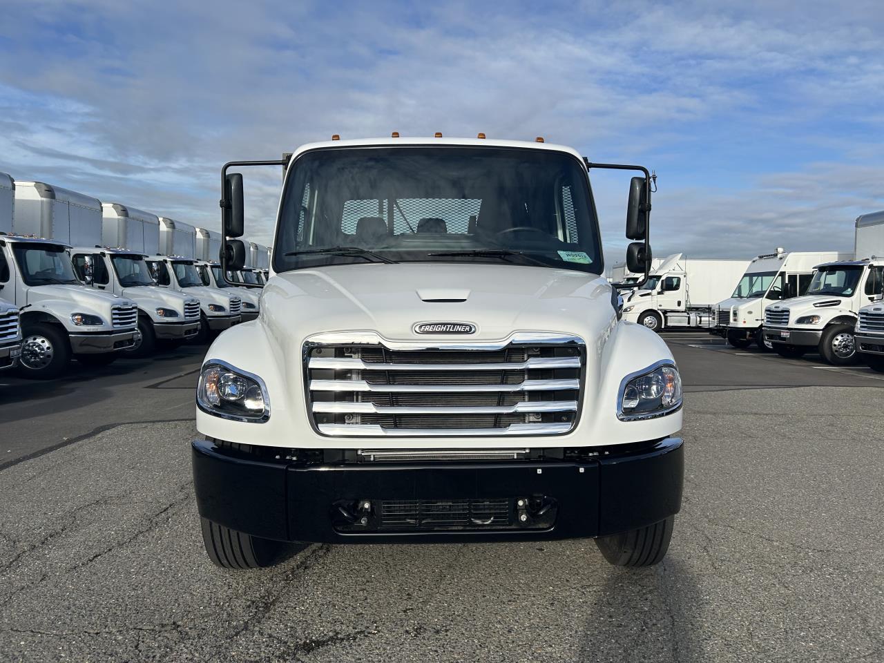 2025 Freightliner - image 6