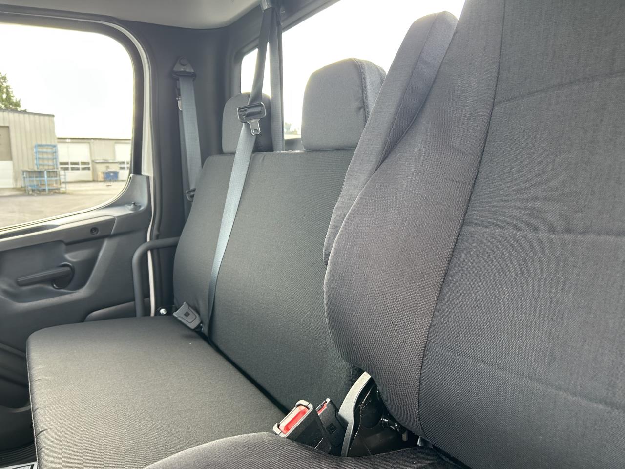 2025 Freightliner - image 5