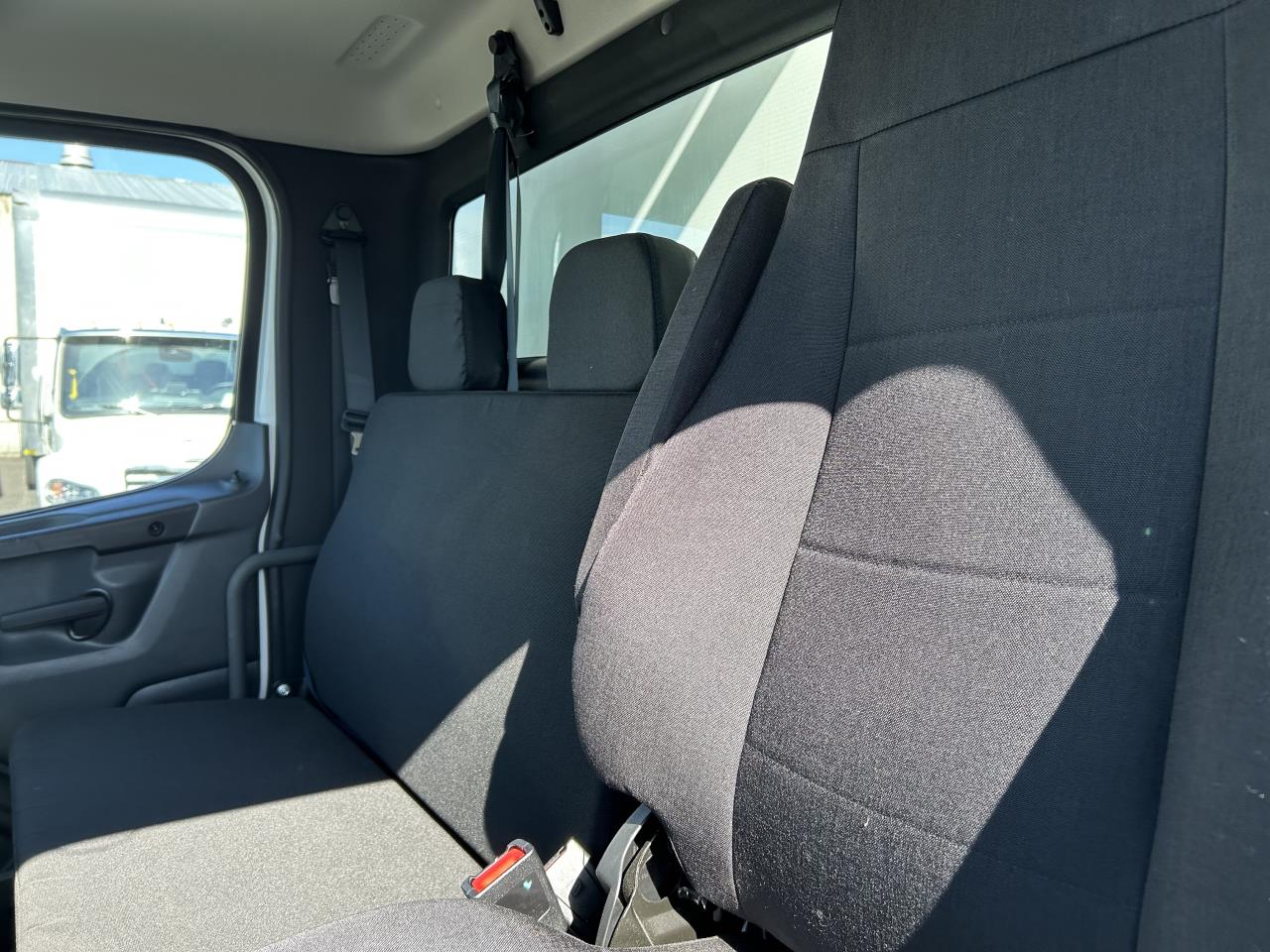 2025 Freightliner - image 7