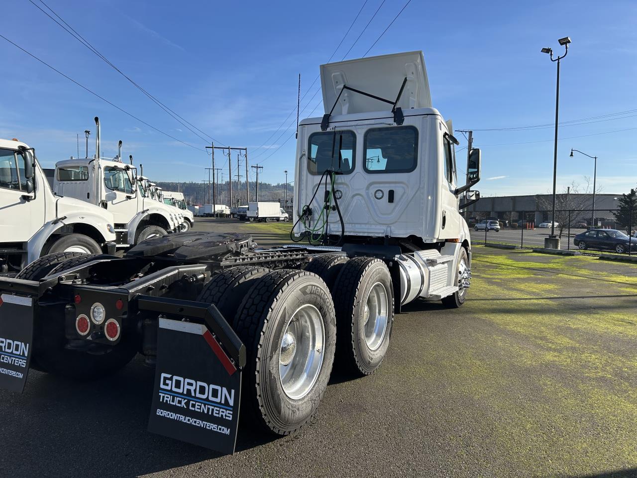 2025 Freightliner Cascadia - image 5