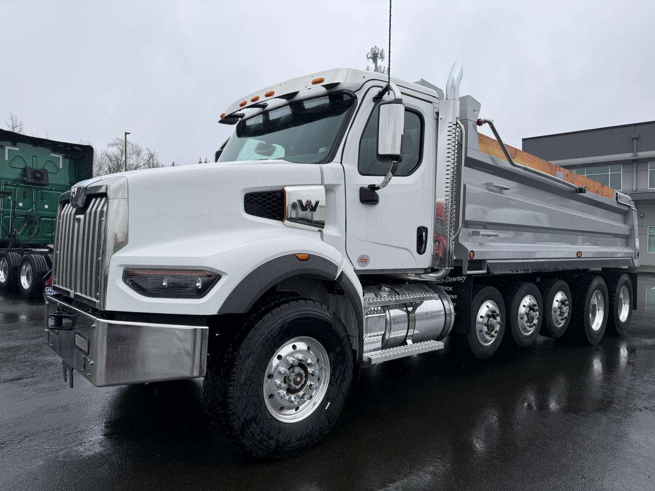 2025 Western Star 49X - image 3