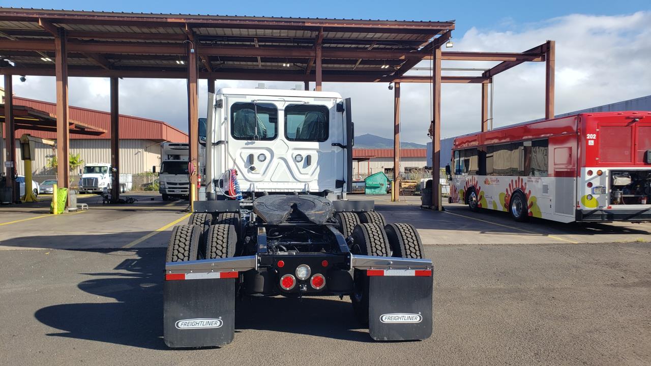 2026 Freightliner Cascadia - image 4