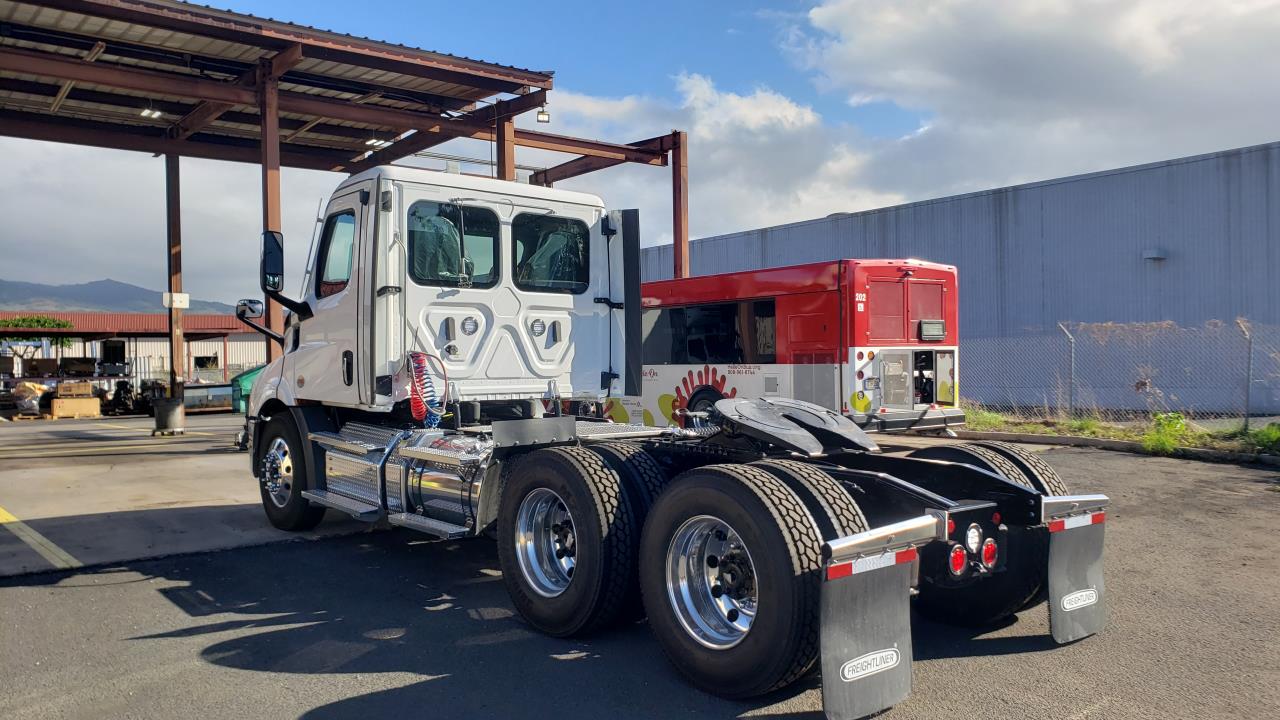 2026 Freightliner Cascadia - image 5