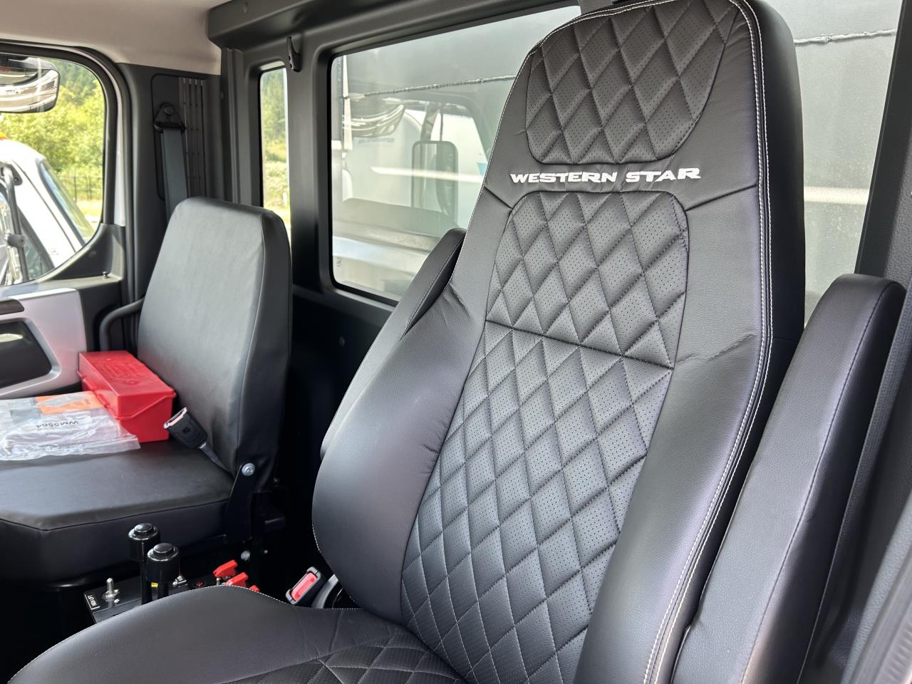 2026 Western Star 47X - image 7