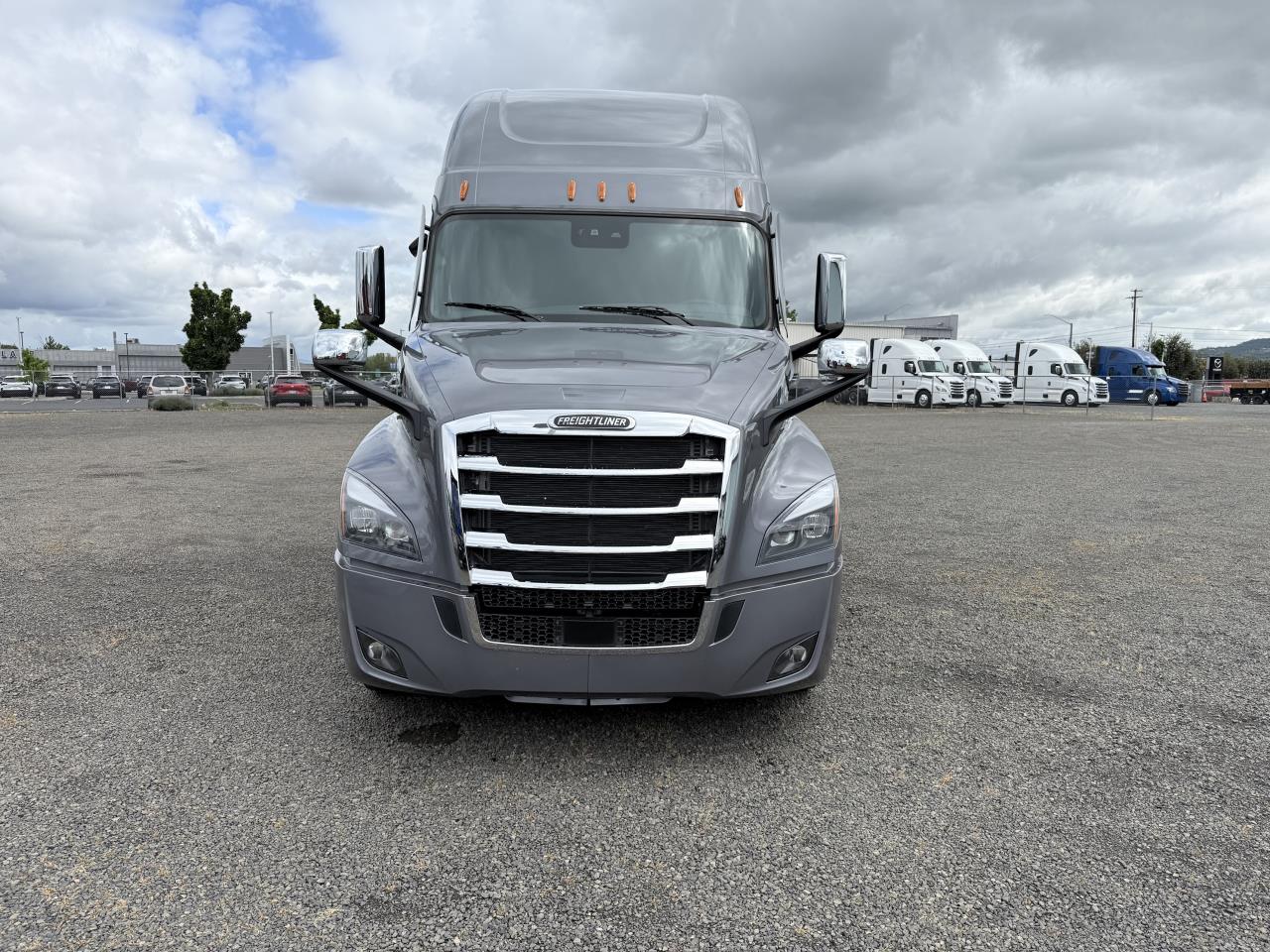 2026 Freightliner Cascadia - image 2