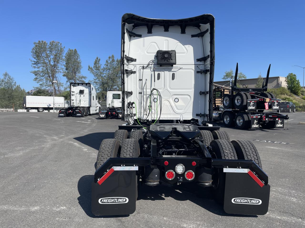 2026 Freightliner Cascadia - image 4