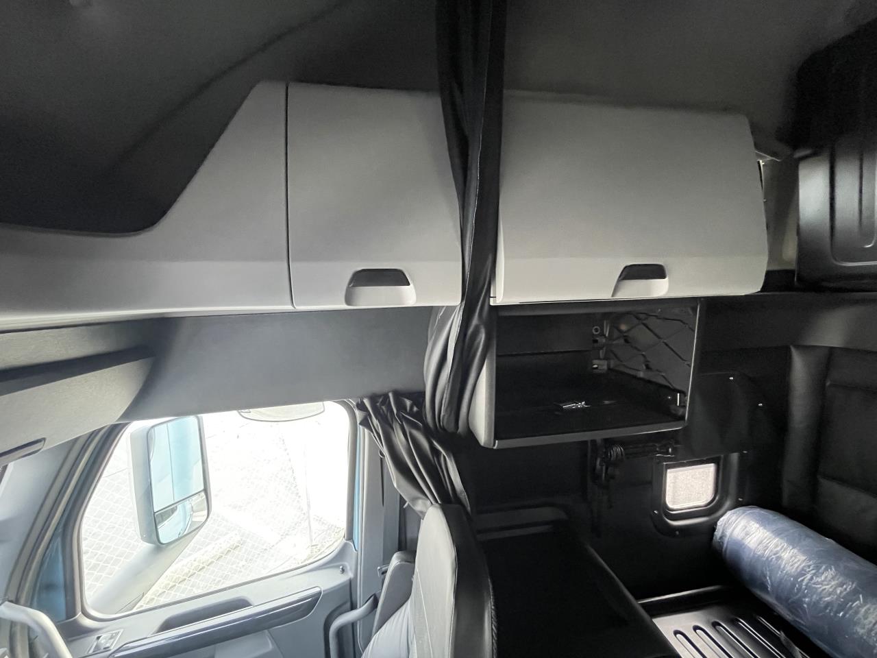 2026 Freightliner Cascadia - image 11