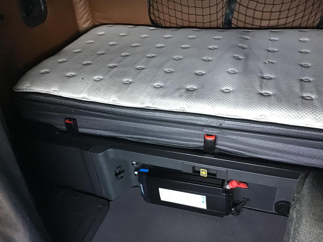 2021 Freightliner Cascadia - image 7