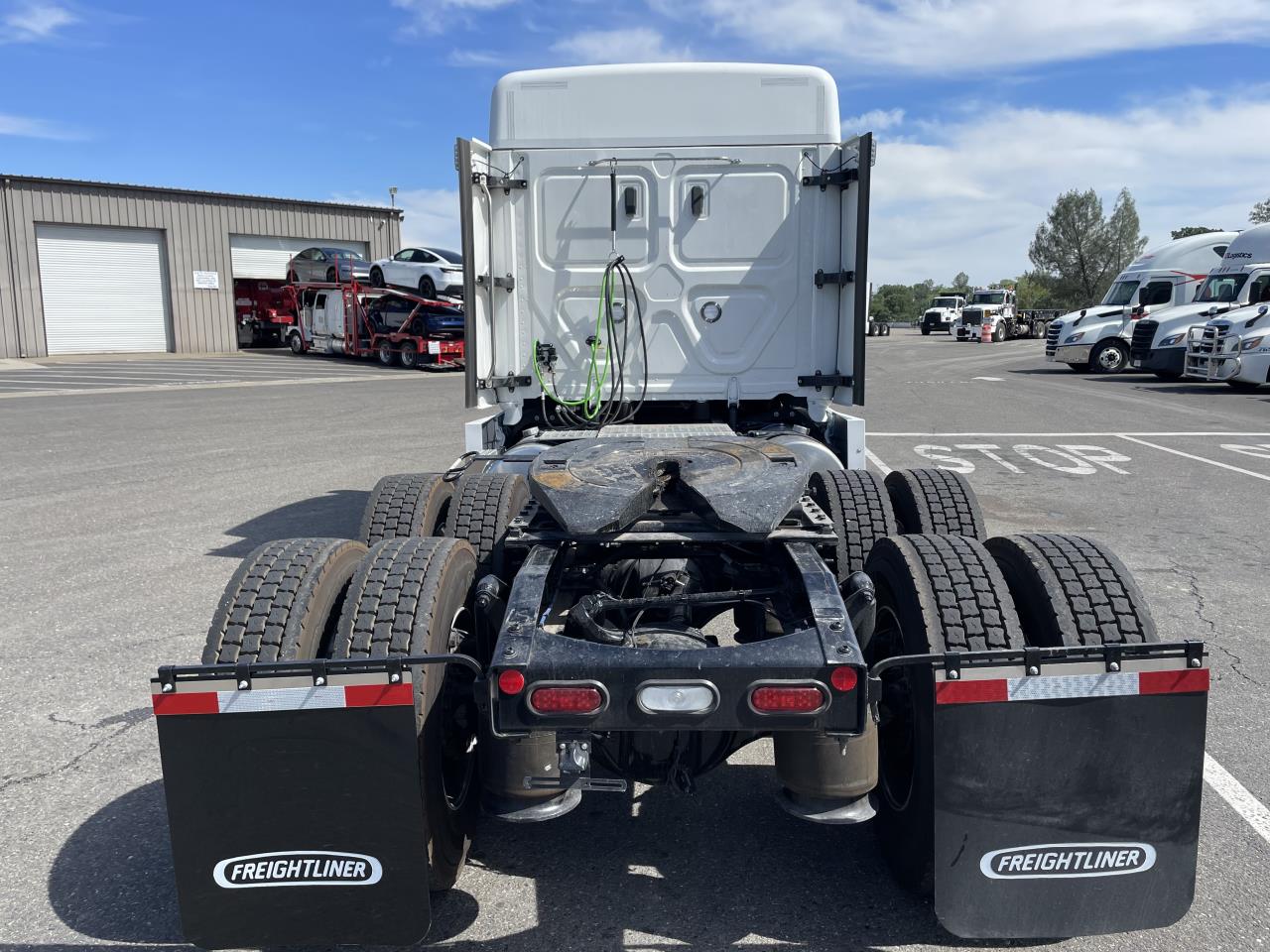 2026 Freightliner Cascadia - image 5