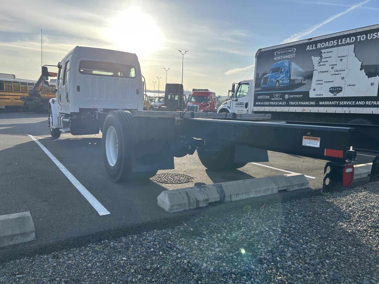 2024 Freightliner - image 4