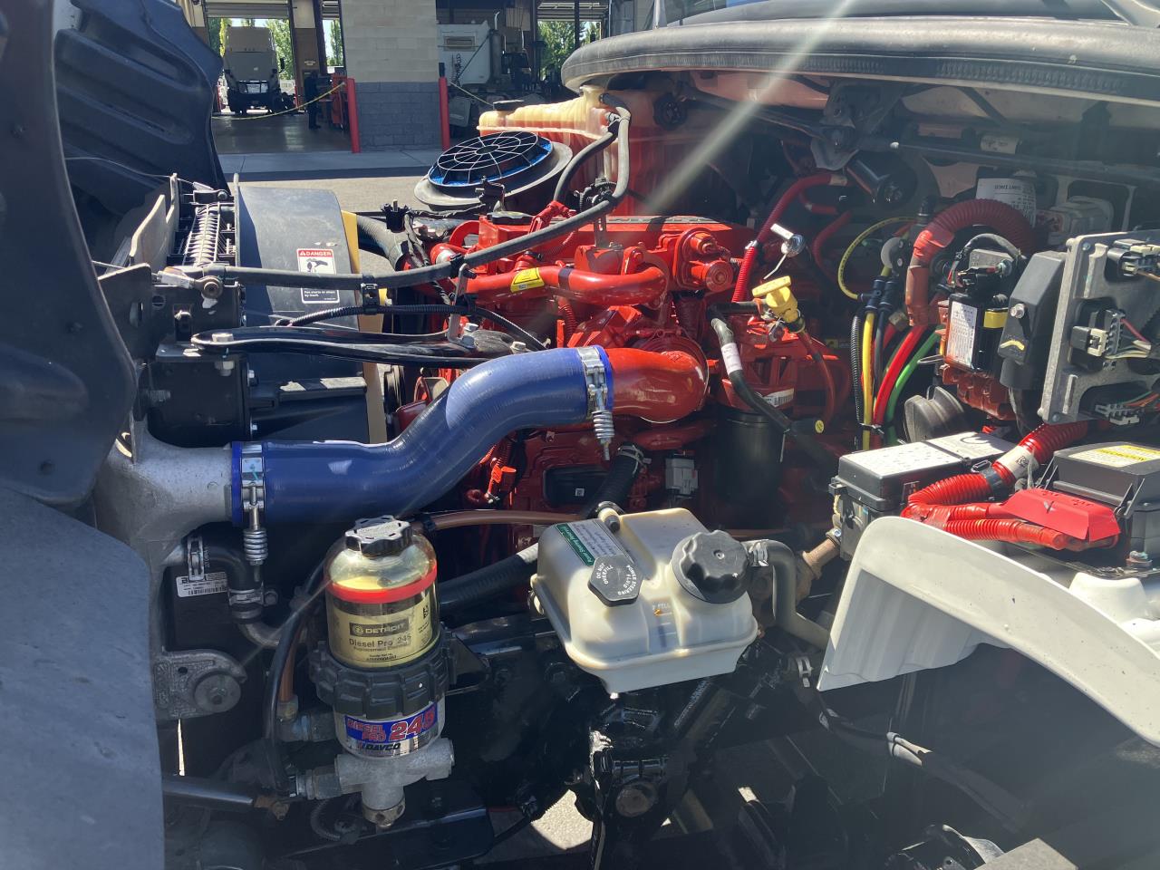 2018 Freightliner M2 106 - image 10