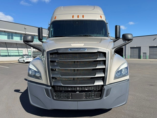 2024 Freightliner Cascadia in Ridgefield, WA — photo 4