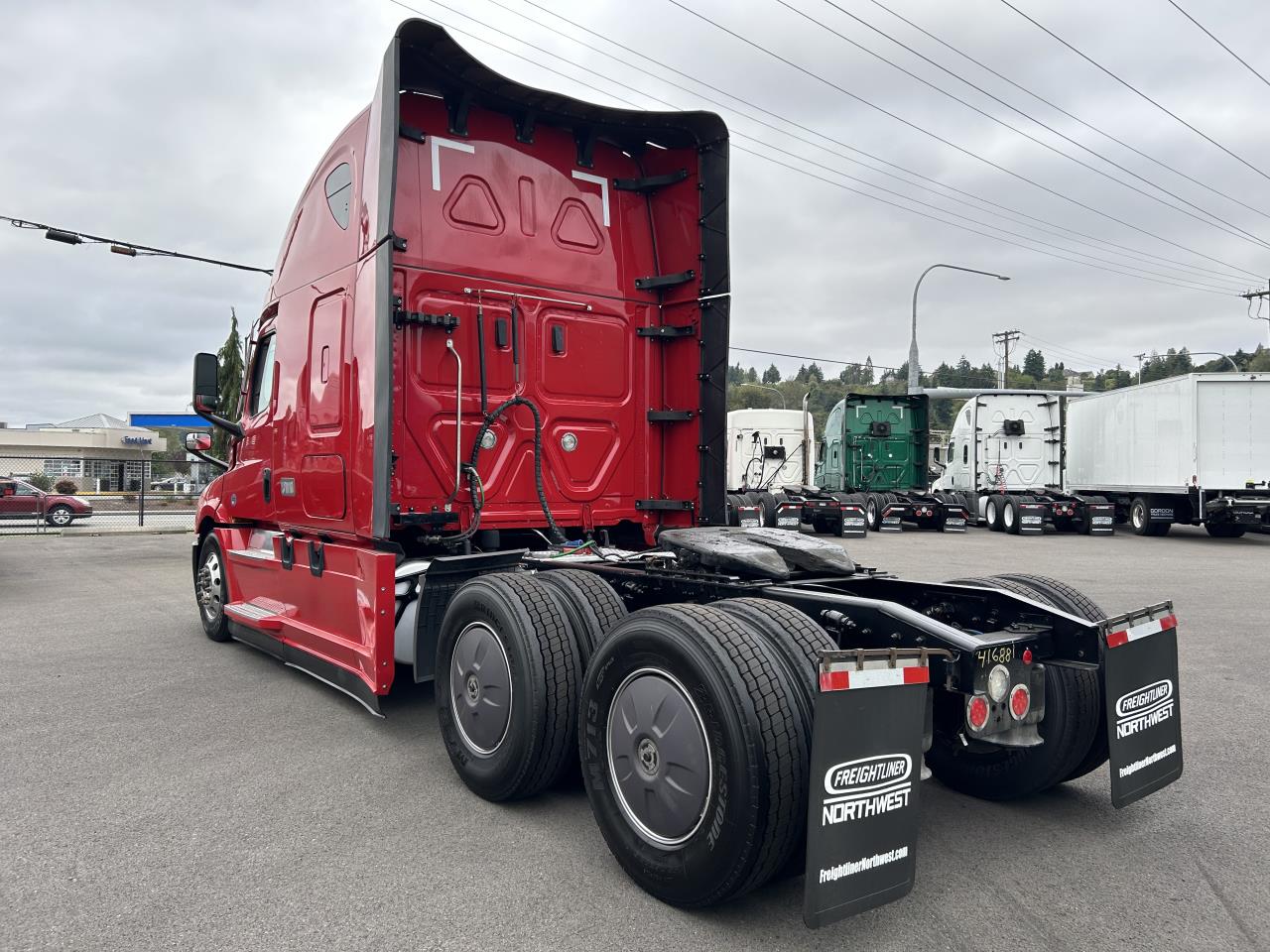 2022 Freightliner Cascadia - image 3