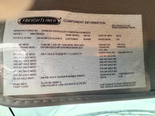 2020 Freightliner M2 106 - image 11