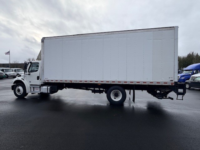 2020 Freightliner M2 106 - image 9