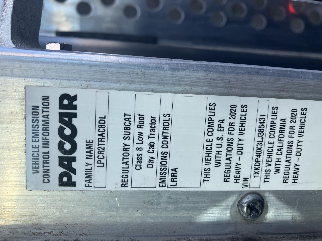 2020 Kenworth T800 - image 10