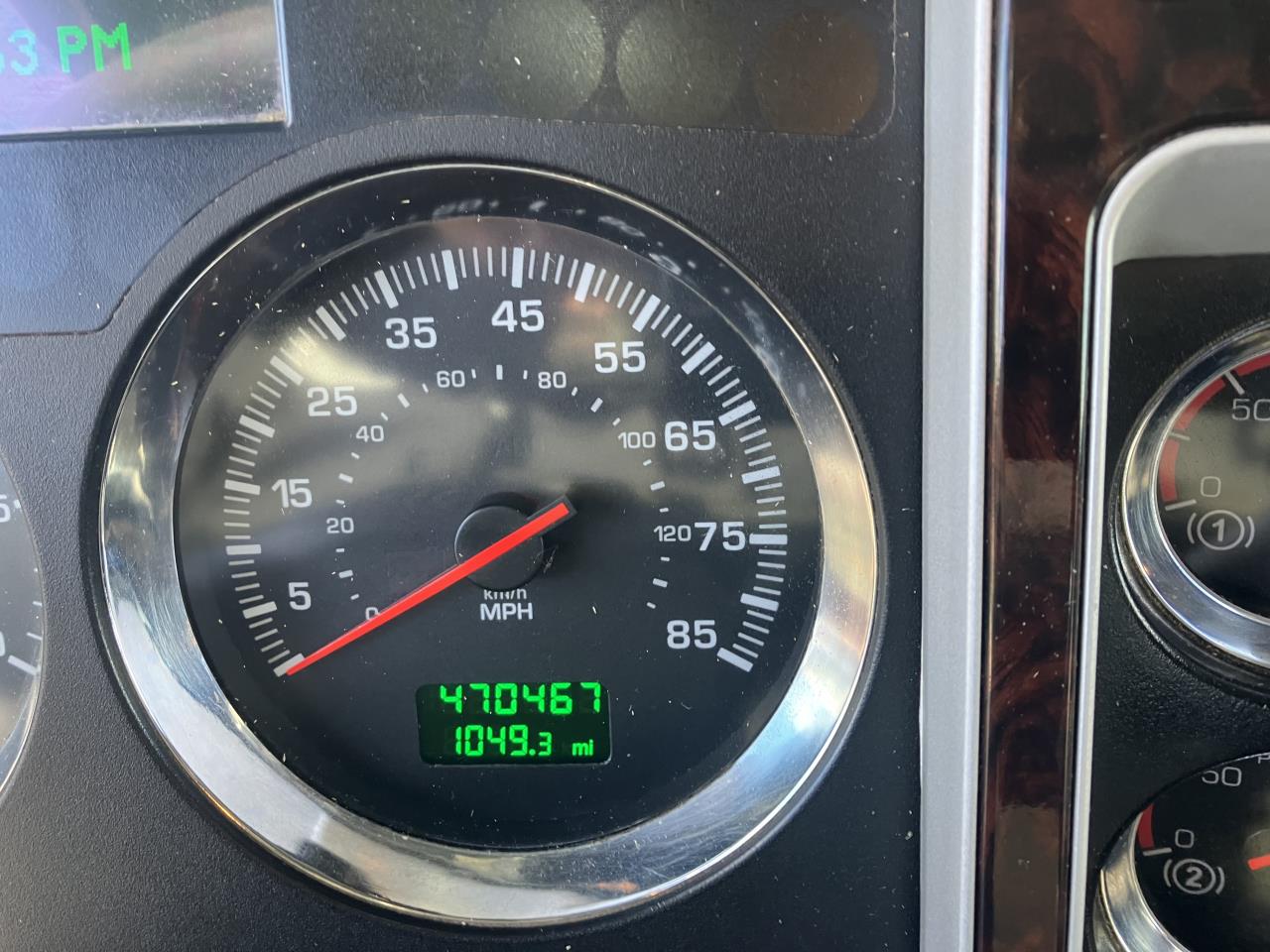 2020 Kenworth T800 - image 11