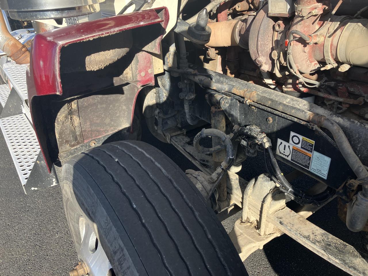 2020 Kenworth T800 - image 9