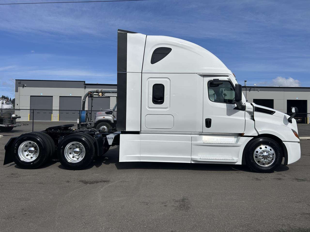 2027 Freightliner Cascadia - image 6