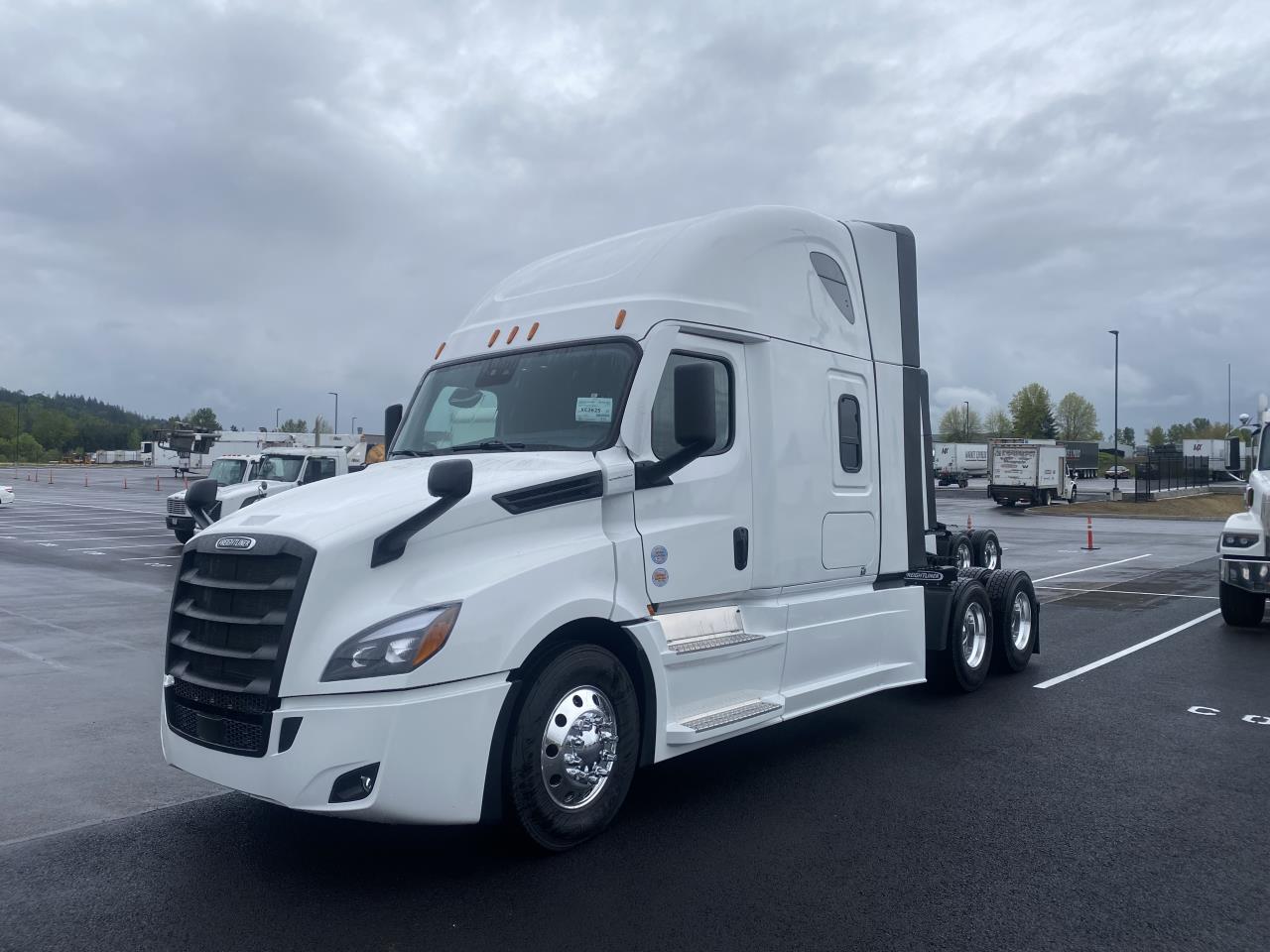 2027 Freightliner Cascadia - image 3