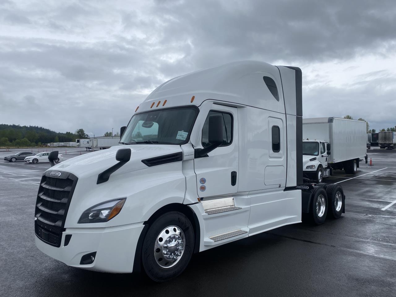 2027 Freightliner Cascadia - image 3