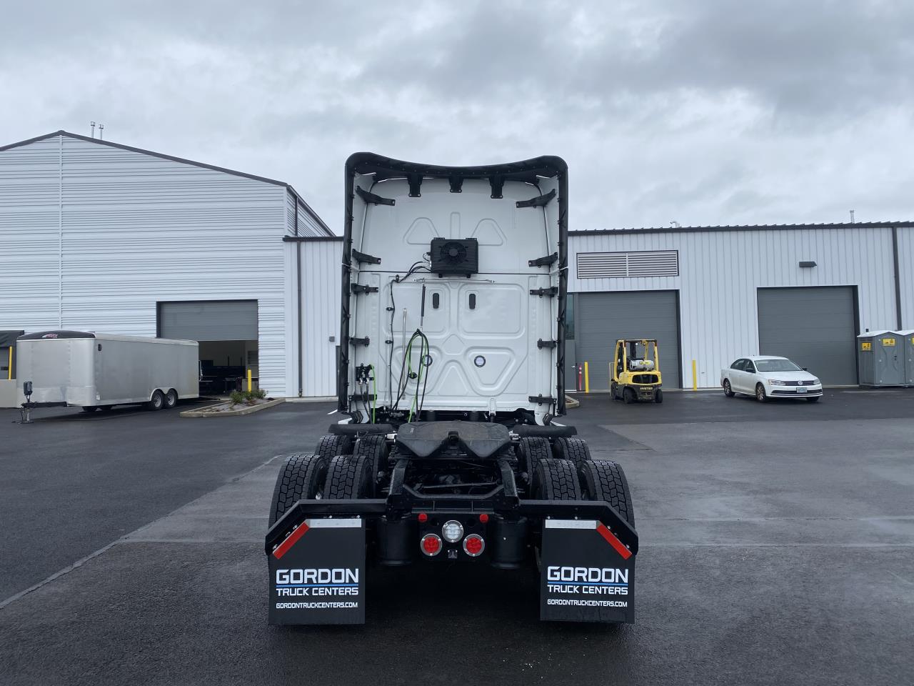 2027 Freightliner Cascadia - image 6