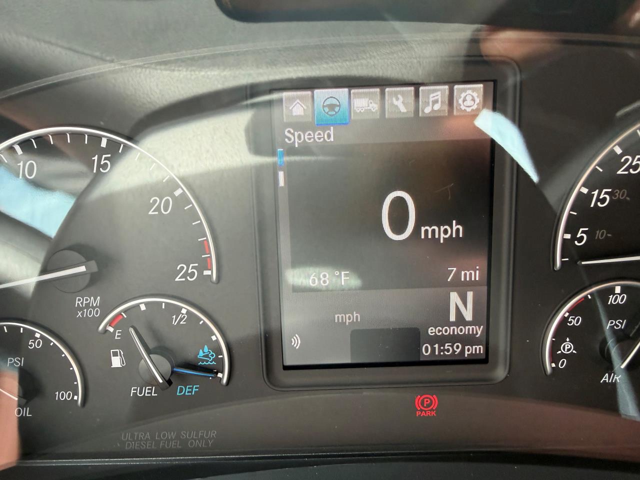 2027 Freightliner - image 10