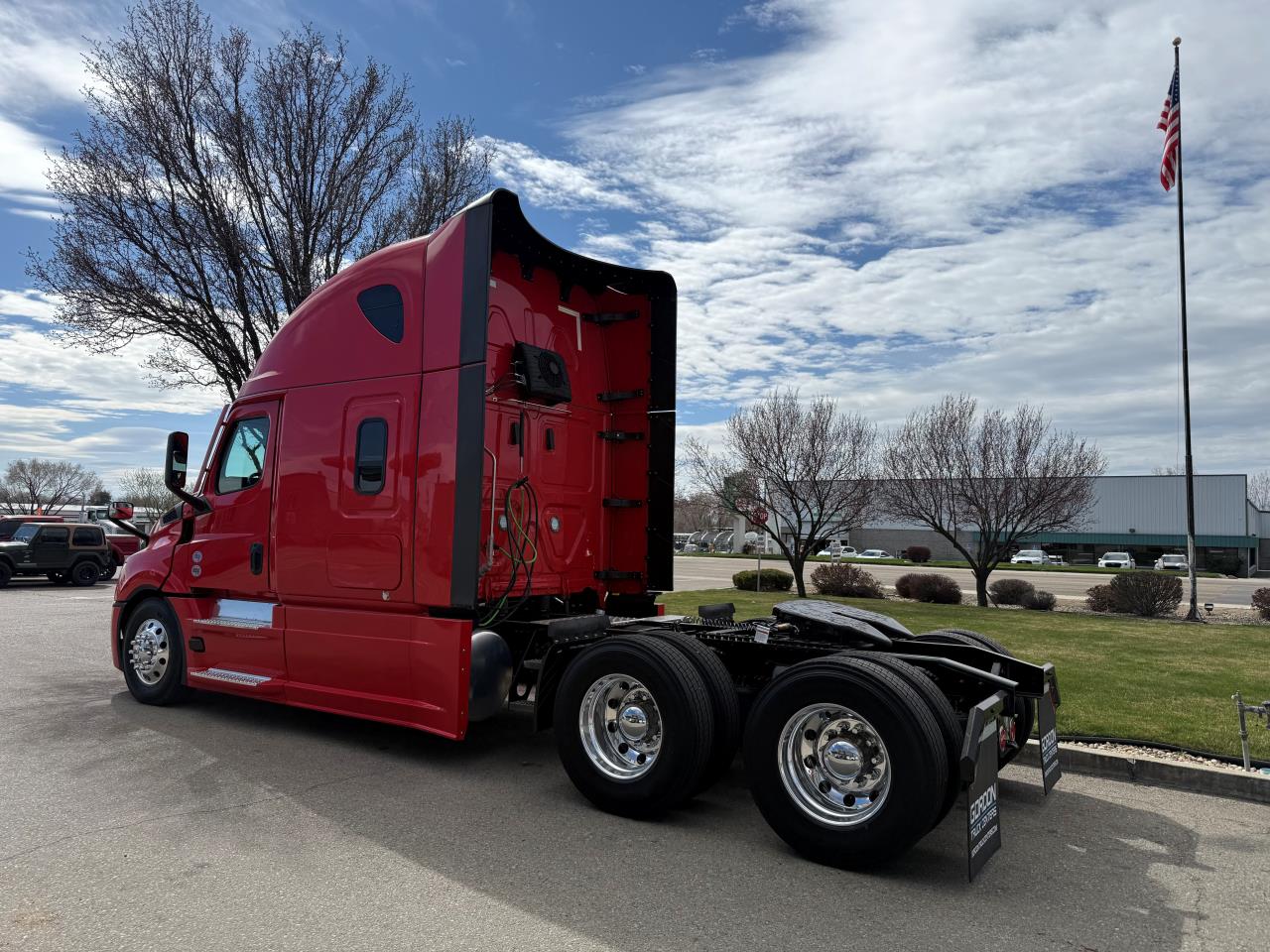 2027 Freightliner - image 2
